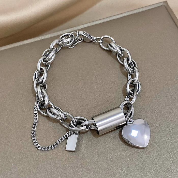 Thick Bracelet with Hearts | Gold